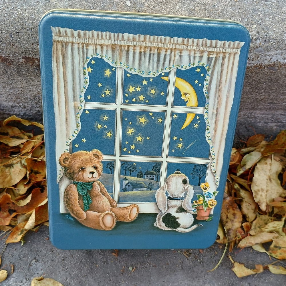 Vintage 1980s Century Resources, Inc tin box, collectible tin, cottage core